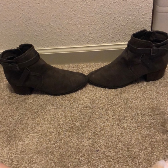 Boots - Picture 2 of 3